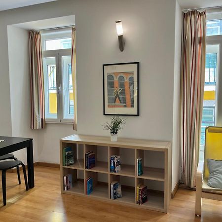 2 Bedroom Apartment - Bairro Alto Residence リスボン エクステリア 写真